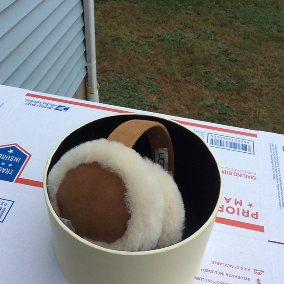 Ugg classic earmuffs - Picture 6 of 7